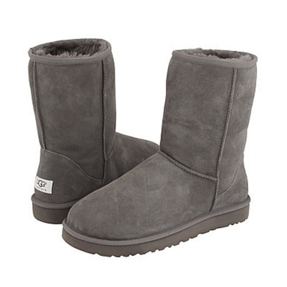 UGG Shoes - UGG short gray boots